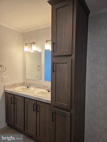 6136 CLEARVIEW AVENUE, Bensalem, PA 19020