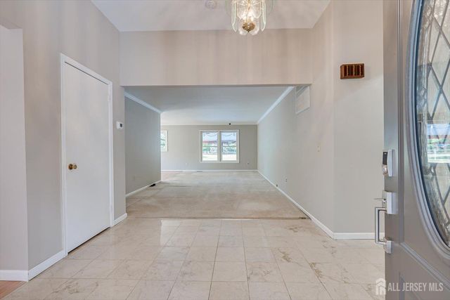 6 Wood Lake Drive, Piscataway, NJ 08854