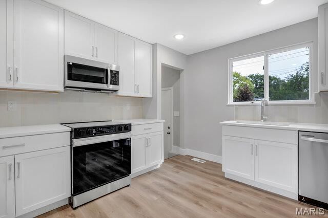 855 Northmoor Drive, Florissant, MO 63033