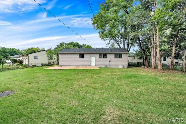 855 Northmoor Drive, Florissant, MO 63033