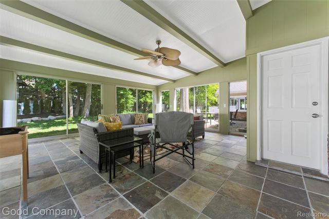 4230 Orchard Way, Bloomfield Hills, MI 48301