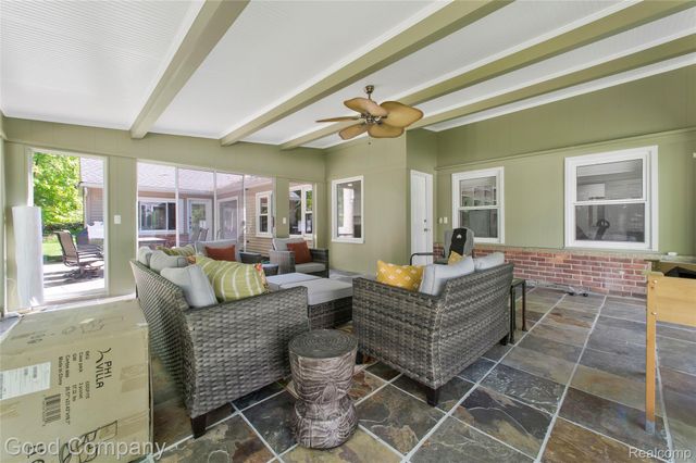 4230 Orchard Way, Bloomfield Hills, MI 48301