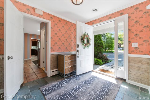 4230 Orchard Way, Bloomfield Hills, MI 48301