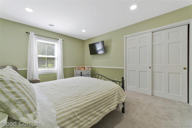 4230 Orchard Way, Bloomfield Hills, MI 48301