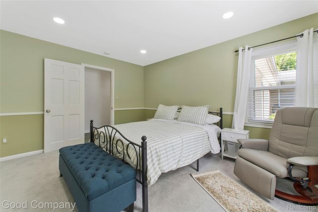 4230 Orchard Way, Bloomfield Hills, MI 48301