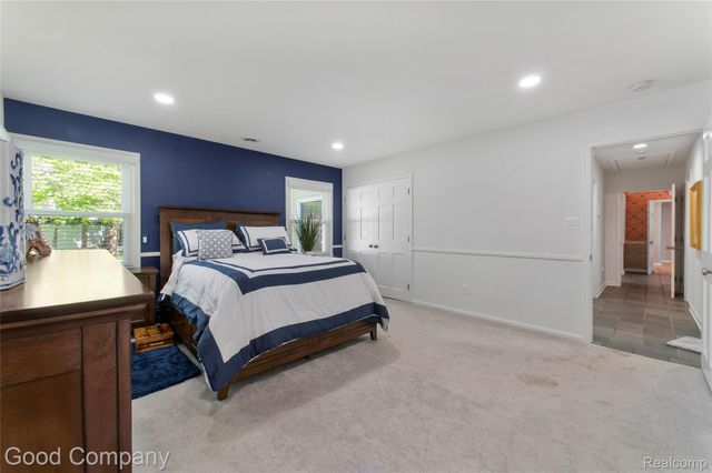 4230 Orchard Way, Bloomfield Hills, MI 48301