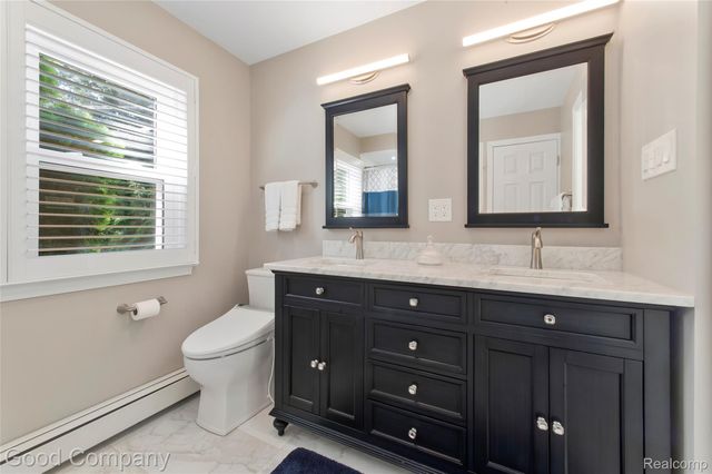 4230 Orchard Way, Bloomfield Hills, MI 48301