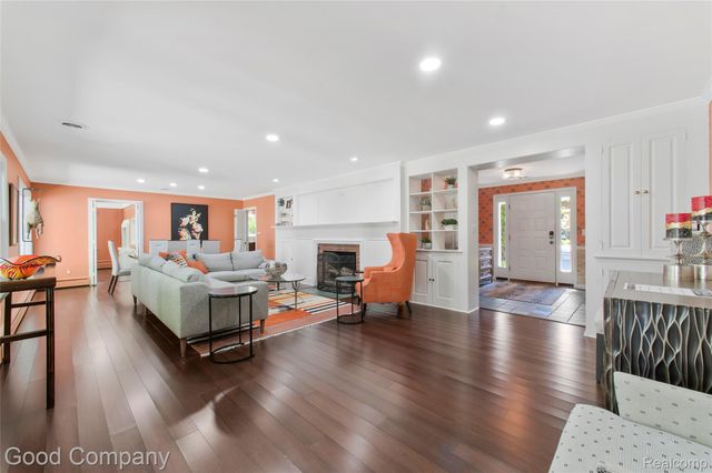 4230 Orchard Way, Bloomfield Hills, MI 48301