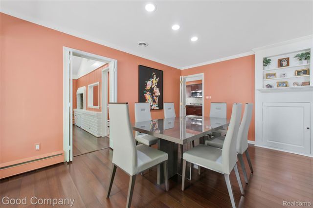 4230 Orchard Way, Bloomfield Hills, MI 48301