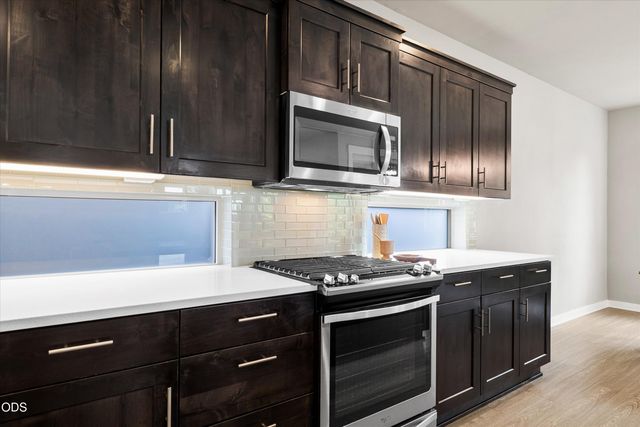20991 NE Legend Place, Bend, OR 97701