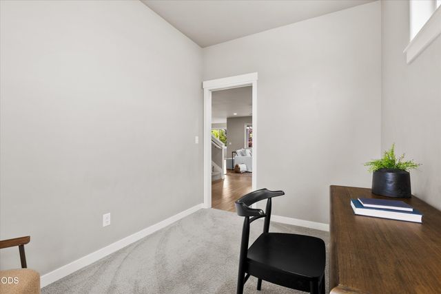 20991 NE Legend Place, Bend, OR 97701