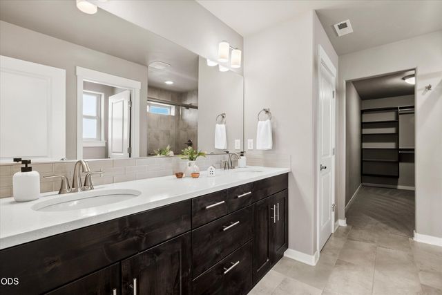 20991 NE Legend Place, Bend, OR 97701