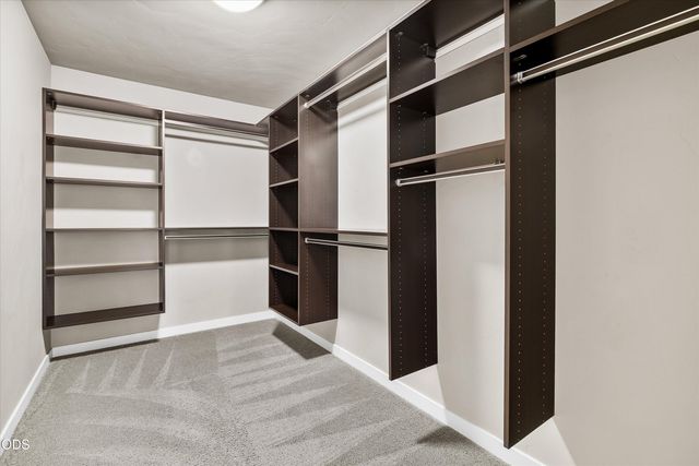 20991 NE Legend Place, Bend, OR 97701