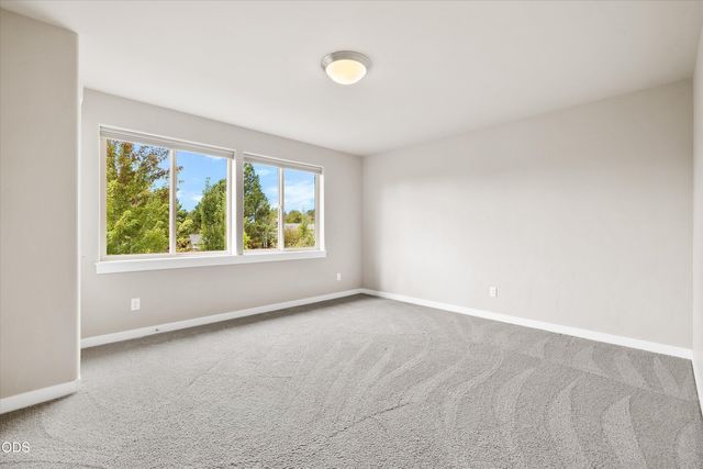 20991 NE Legend Place, Bend, OR 97701