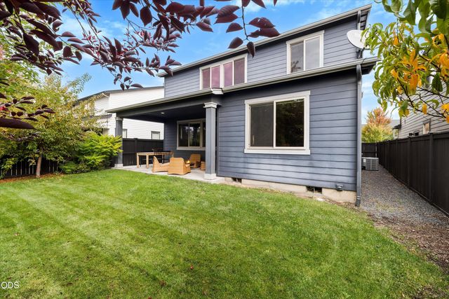 20991 NE Legend Place, Bend, OR 97701
