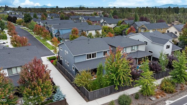 20991 NE Legend Place, Bend, OR 97701