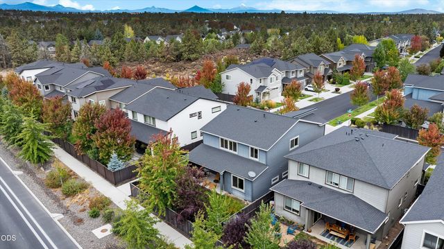20991 NE Legend Place, Bend, OR 97701
