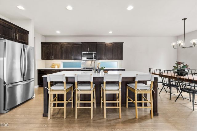 20991 NE Legend Place, Bend, OR 97701
