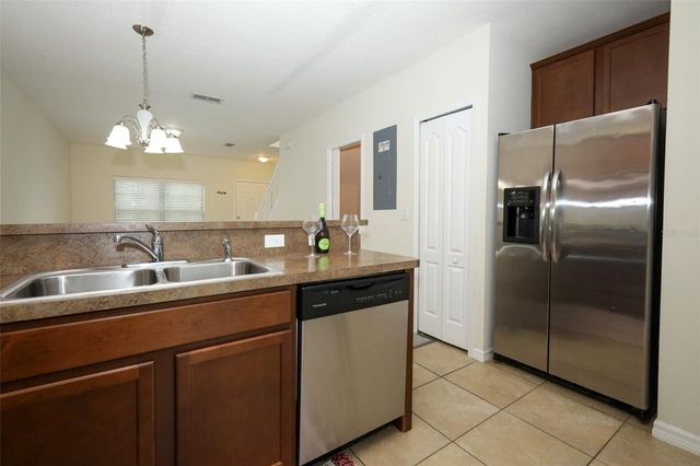 5221 WINDSOR LAKE CIRCLE, Sanford, FL 32773