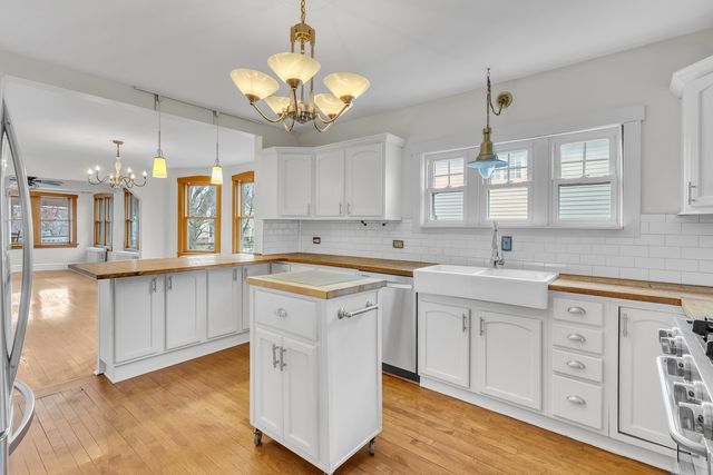 228 W Grove Street, Lombard, IL 60148