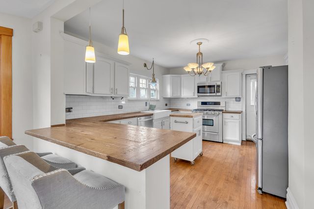 228 W Grove Street, Lombard, IL 60148