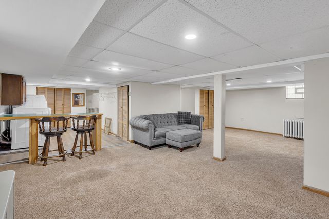 228 W Grove Street, Lombard, IL 60148