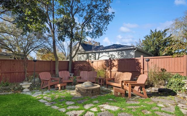 228 W Grove Street, Lombard, IL 60148