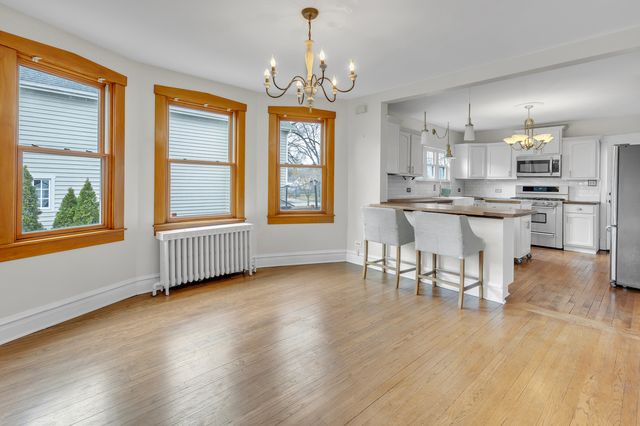 228 W Grove Street, Lombard, IL 60148