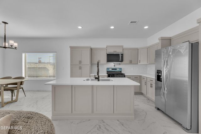 1449 Summer Storm Place, El Paso, TX 79928