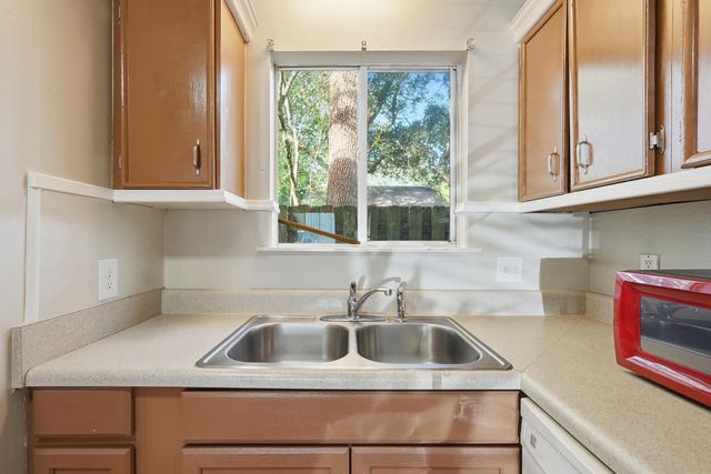 201 E College Boulevard UNIT 11, Niceville, FL 32578