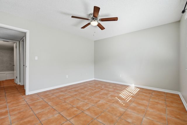 201 E College Boulevard UNIT 11, Niceville, FL 32578