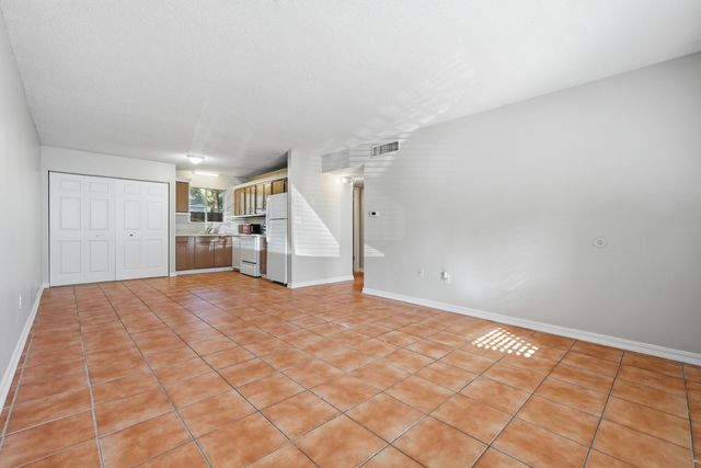 201 E College Boulevard UNIT 11, Niceville, FL 32578