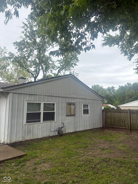 9920 Kramer Court, Indianapolis, IN 46235