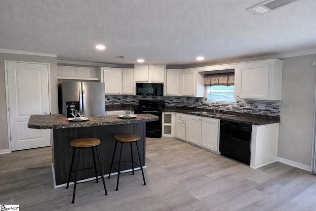 20 Apache Drive, Waterloo, SC 29384