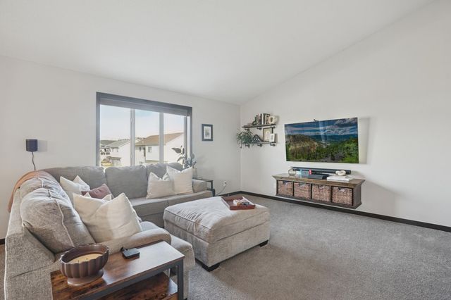 4175 89th Street NE, Monticello, MN 55362