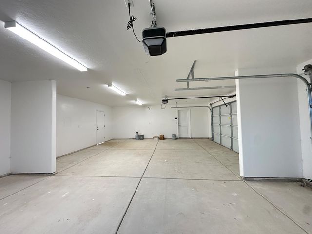 20568 Road 31, Madera, CA 93638