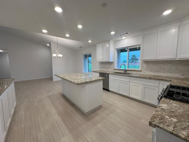 20568 Road 31, Madera, CA 93638