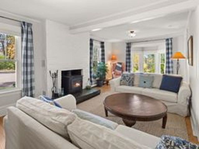 1506 Oak Hill Road, Williston, VT 05495