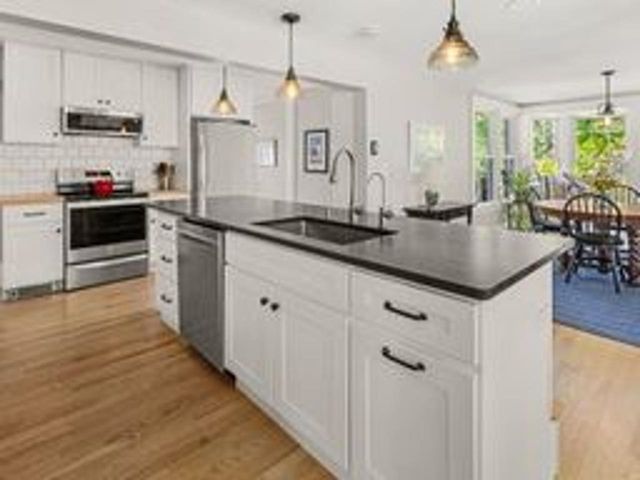 1506 Oak Hill Road, Williston, VT 05495