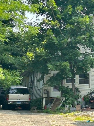 129 Wall Street, Waterbury, CT 06705