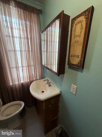1432 N PEACH ST, Philadelphia, PA 19131