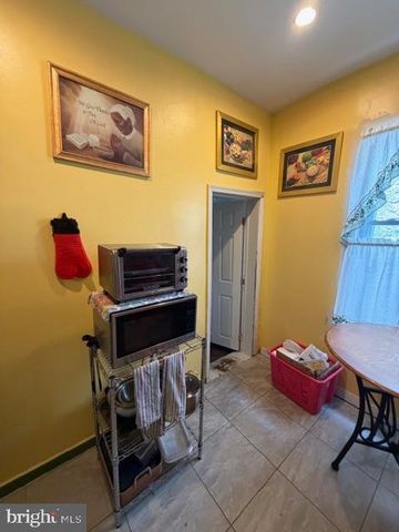 1432 N PEACH ST, Philadelphia, PA 19131