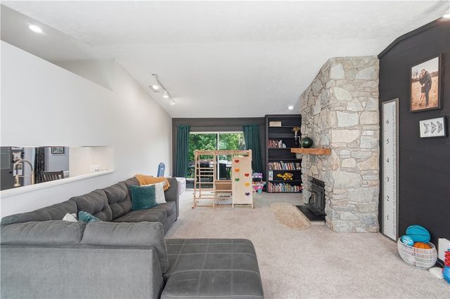 2116 Tullis Drive, Middletown, OH 45042