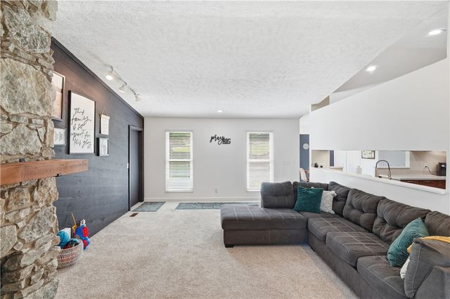 2116 Tullis Drive, Middletown, OH 45042