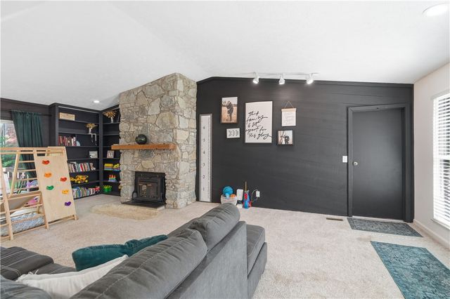 2116 Tullis Drive, Middletown, OH 45042