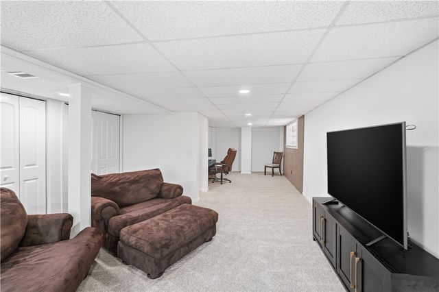 2116 Tullis Drive, Middletown, OH 45042