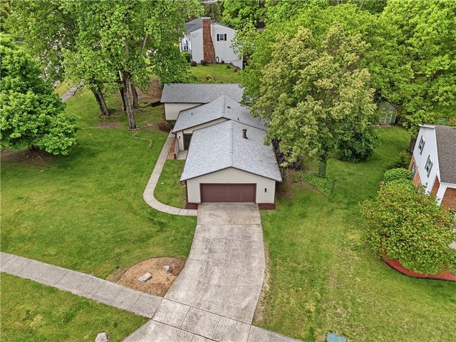 2116 Tullis Drive, Middletown, OH 45042