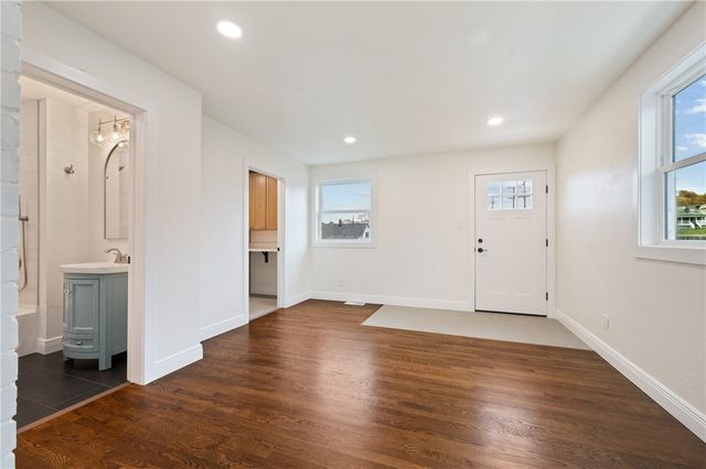 909 North Ave, Verona, PA 15147