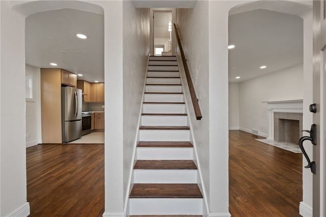 909 North Ave, Verona, PA 15147