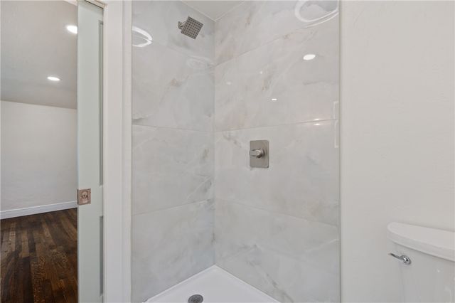 909 North Ave, Verona, PA 15147